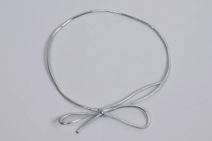 8" SILVER STRETCH RIBBON LOOP