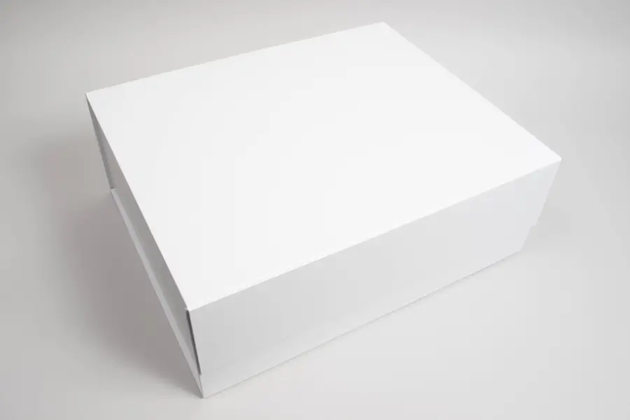 17-1/3X14-13/32X6-3/8 MATTE WHITE PLUS-SERIES 7-FLAP MAGNETIC BOX