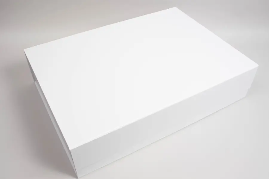 22X15-7/8X5-1/8 MATTE WHITE PLUS-SERIES 7-FLAP MAGNETIC BOX