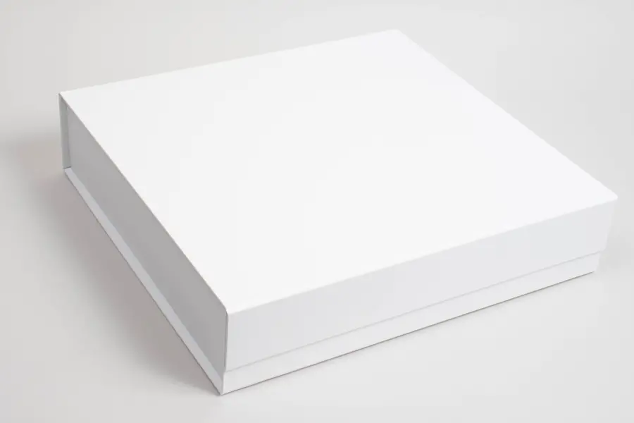 14X13-13/32X3-5/32 MATTE WHITE PLUS-SERIES 7-FLAP MAGNETIC BOX