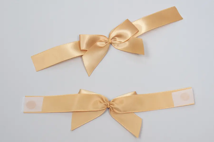 4.5X2.75" GLUE DOT SATIN GOLD BOW