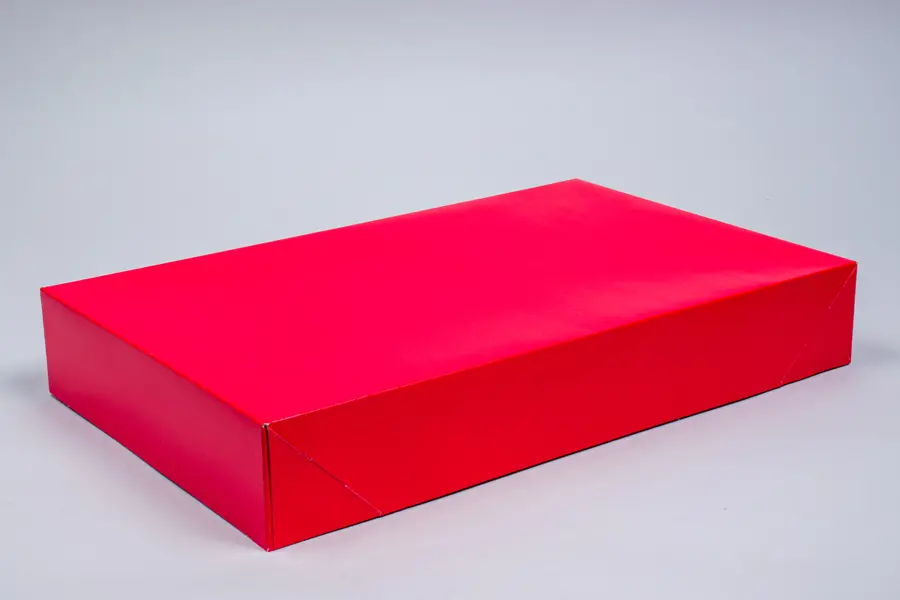 19X12X3 RED GLOSS APPAREL BOX