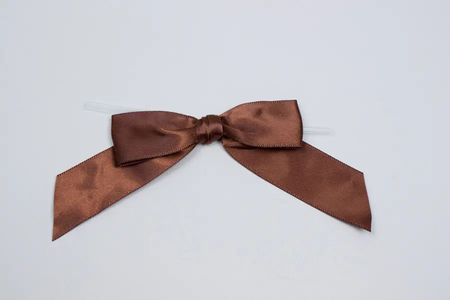 2-1/2" X 2" SATIN BROWN PRE-TIED BOW CLEAR TWIST TIE